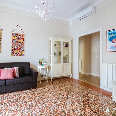 Sanremo Grand Central Apartment Exteriör bild