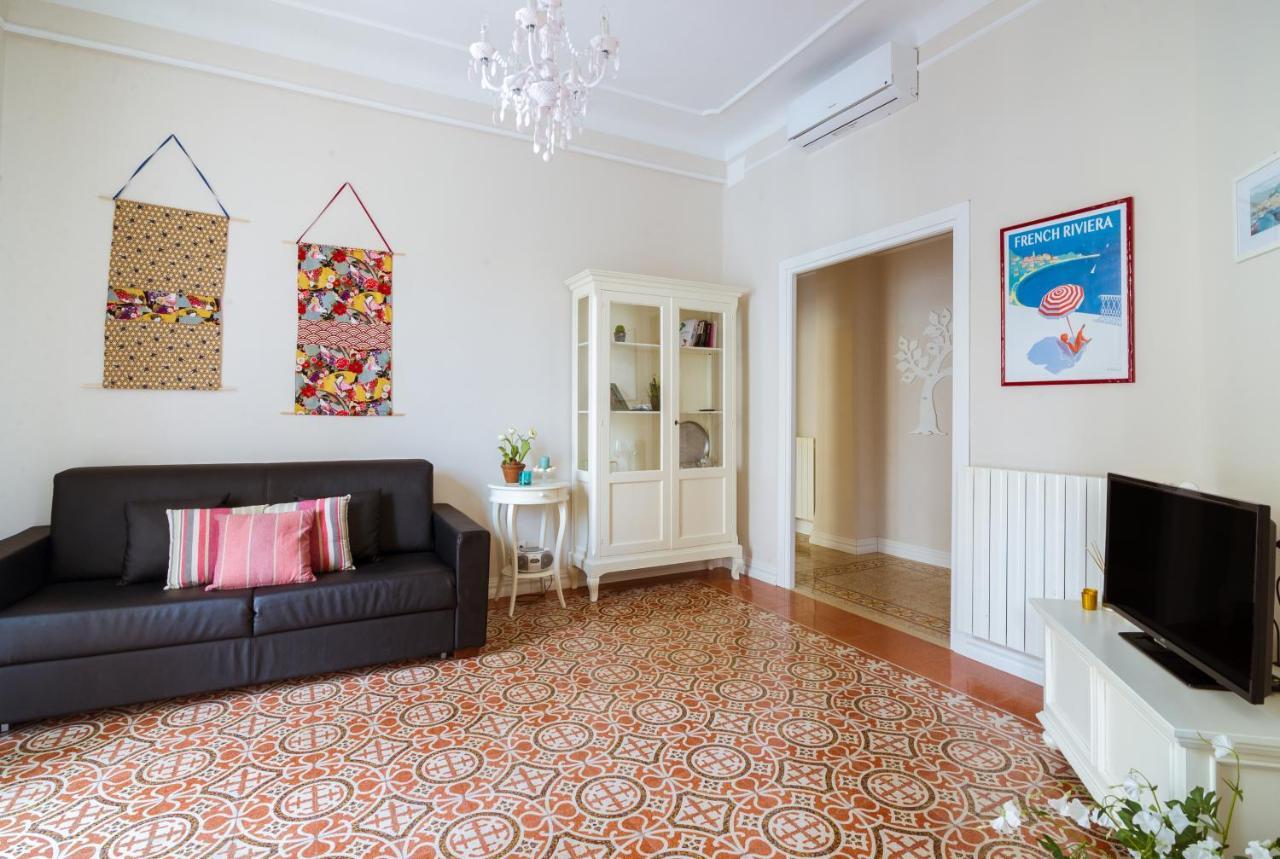 Sanremo Grand Central Apartment Exteriör bild