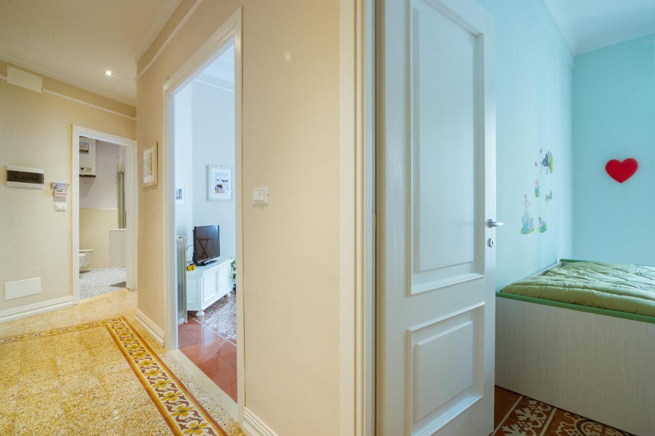 Sanremo Grand Central Apartment Exteriör bild